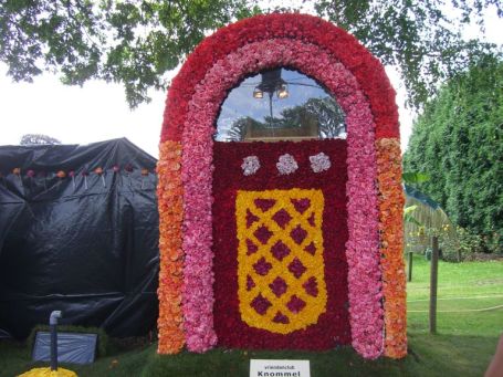 Lottum : Ortskern, entlang der Schlossallee, Rosenfestival 2008